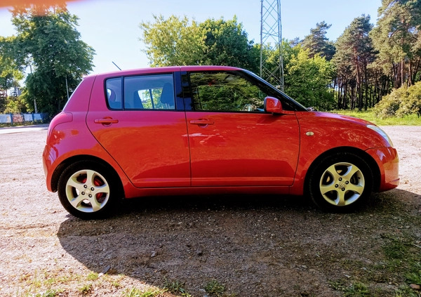 Suzuki Swift cena 13900 przebieg: 199982, rok produkcji 2007 z Bydgoszcz małe 154